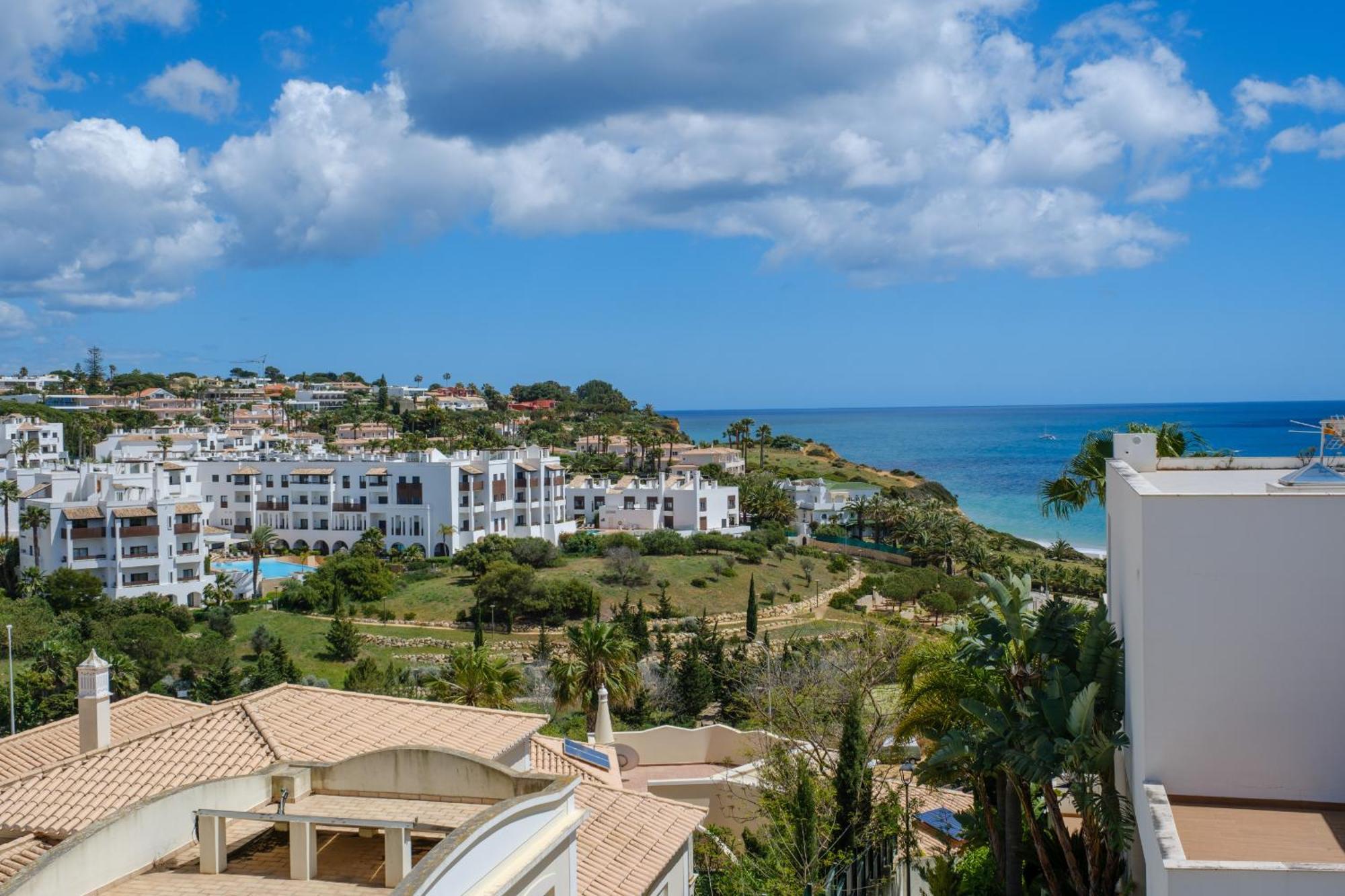 Porto De Mos 69 By Destination Algarve Lagos