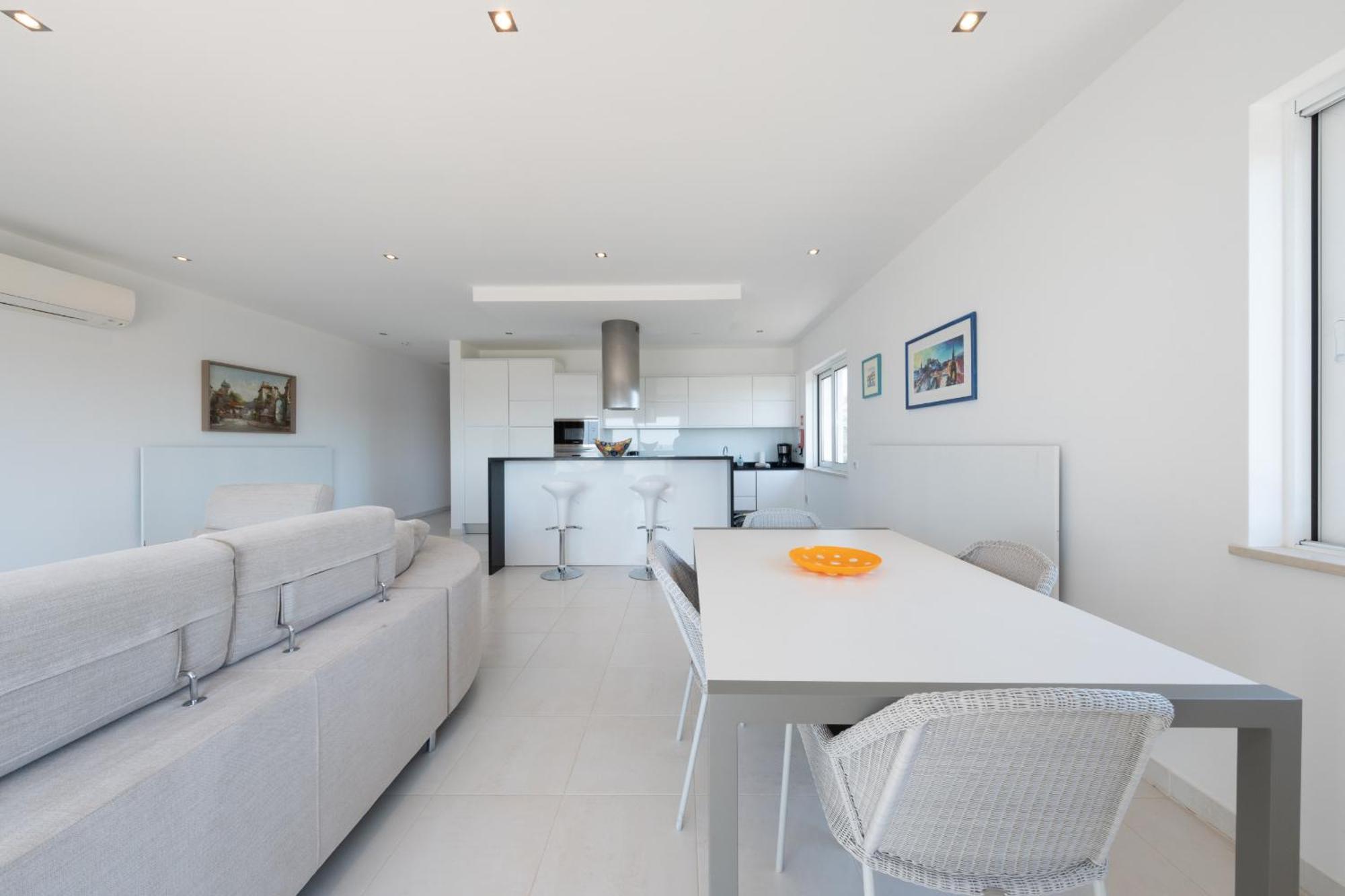Porto De Mos 69 By Destination Algarve *